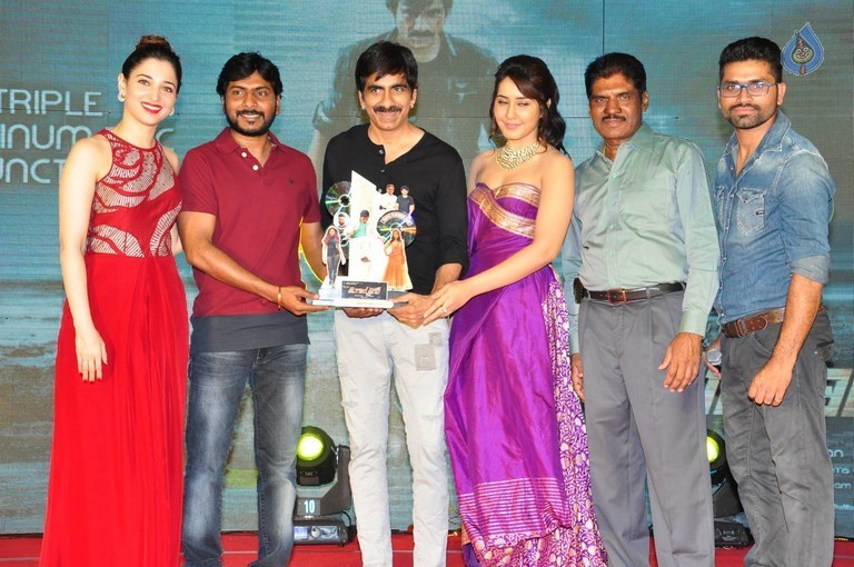 bengal tiger platinum disc function,raviteja,sampath nandi,thamanna,radhamohan  'బెంగాల్ టైగర్' వణికిస్తుందట..!